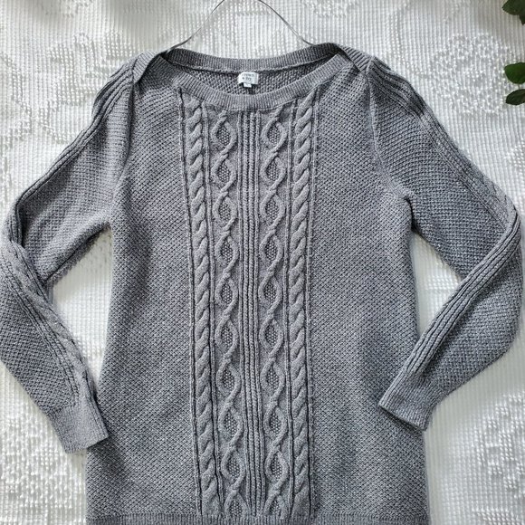 ⛄️ crown & ivy ⛄️ Gray and Silver Metallic Sweater - Picture 12 of 15
